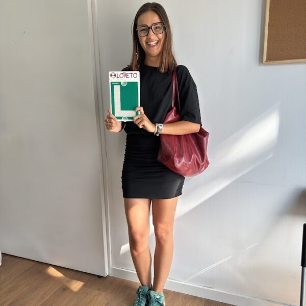 ¡Enhorabuena Nora y Sergio! 🎉🎉
¡Ya sois conductores! ✅🚘
Habéis conseguido el APTO en vuestro examen de circulación justo a tiempo para disfrutar del verano con libertad y al volante. 🌞🙌🏼
Desde  Autoescola Loreto, os felicitamos por vuestro esfuerzo, constancia y por confiar en nosotros para acompañaros en este camino.
¡Nos encanta ver cómo nuestros alumnos logran sus metas! 💪🏼
¿Tú también quieres sacarte el carnet?
¡Estás a tiempo! Te ayudamos a conseguirlo con clases adaptadas, profes dedicados y el mejor ambiente.
📍 Sitges: C/ Rafael Llopart 20 
📍 St Pere de Ribes: C/ Nou 34
📲 Escríbenos por redes o ven a vernos sin compromiso
#Aprobados #CarnetConseguido #EnhorabuenaNoraYSergio #Autoescuelaloreto #ExamenSuperado #AntesDelVerano #NuevosConductores #VamosPorElCarnet #NuevosConductores #Aprobados #Aprobadas #NuevoConductor #Autoescuela #ExamenAprobado #nuevosalumnos #felices #Aprobado #SíSePuede #SeguridadVial #Felicidades